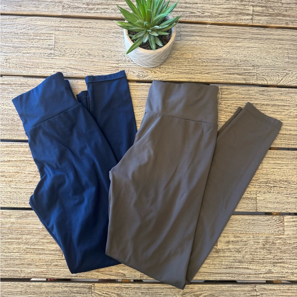 Women's scrunch booty Leggings Duo, Sz Large